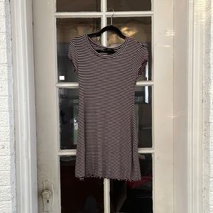 I am selling a Forever 21 dress
